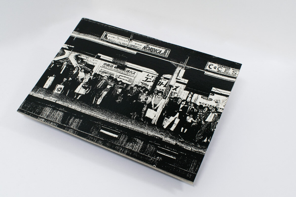 森山大道のサイン入り限定数販売の写真集「PLATFORM」。1977年の新宿と