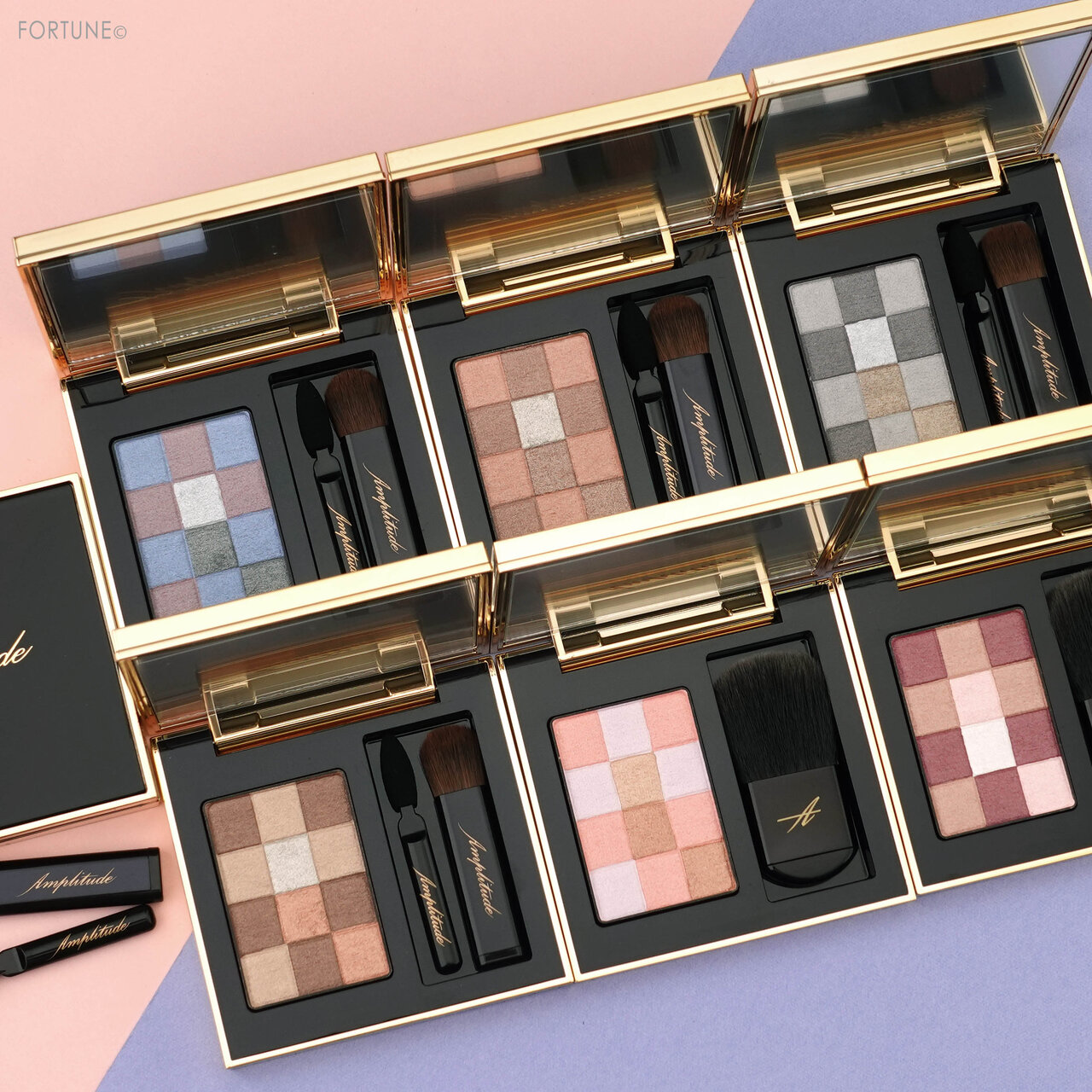 アンプリチュード 2021春 新作コスメ《スモーキーシーク フォーアイズ