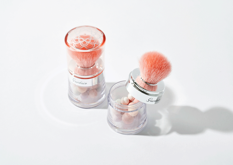 ゲランの限定フェイスパウダーに注目！持ち歩きにも便利なミニアイテム