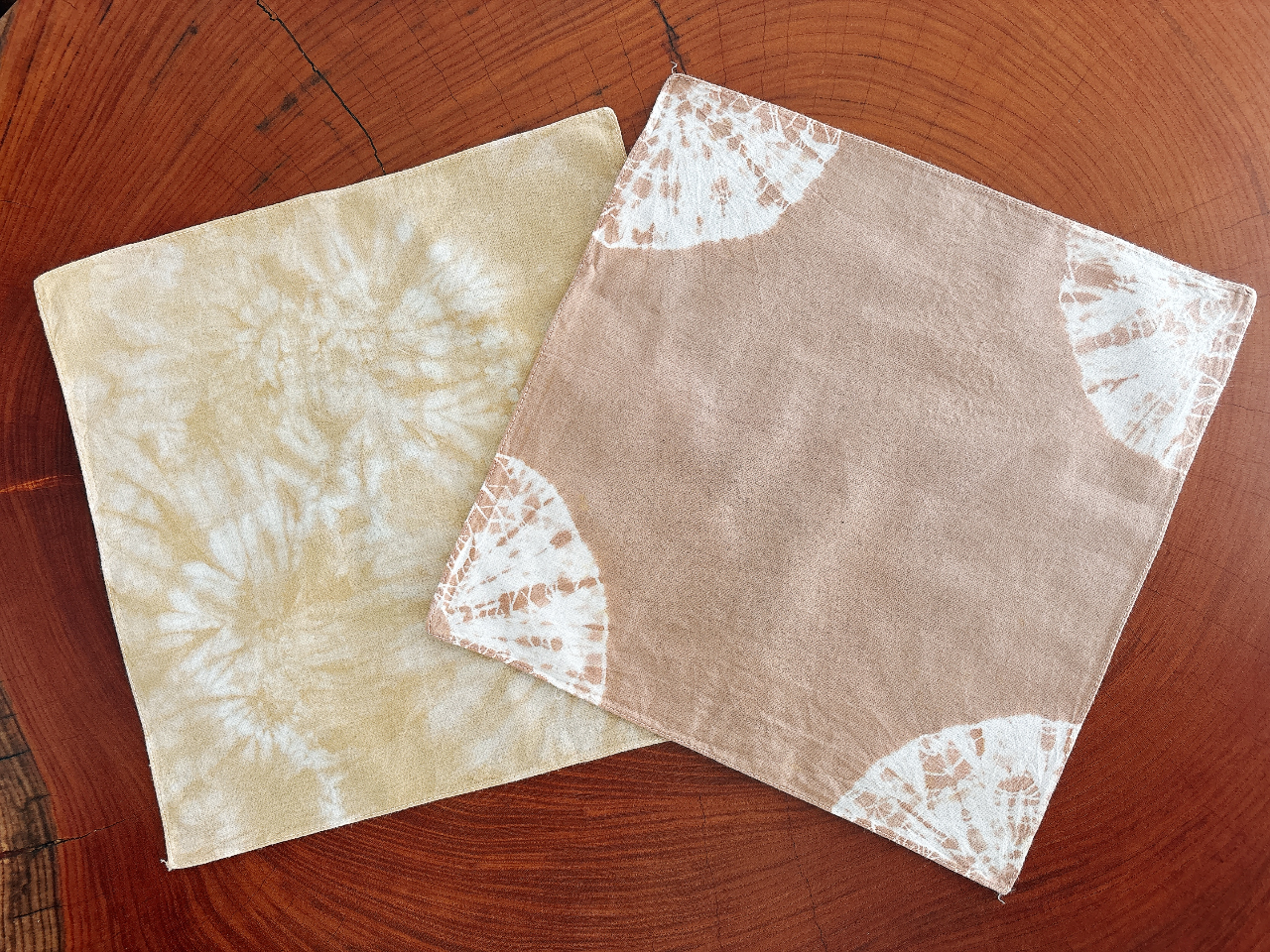 1月の草木染め】小正月の草木染め：小豆、ほうじ茶でハンカチを染める