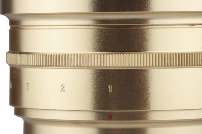 新登場：New Petzval 58 Bokeh Control Art Lens · Lomography