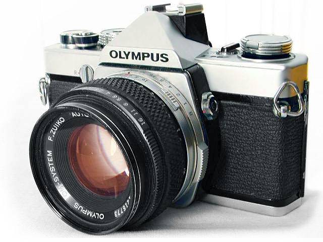Olympus OM 1 Review · Lomography