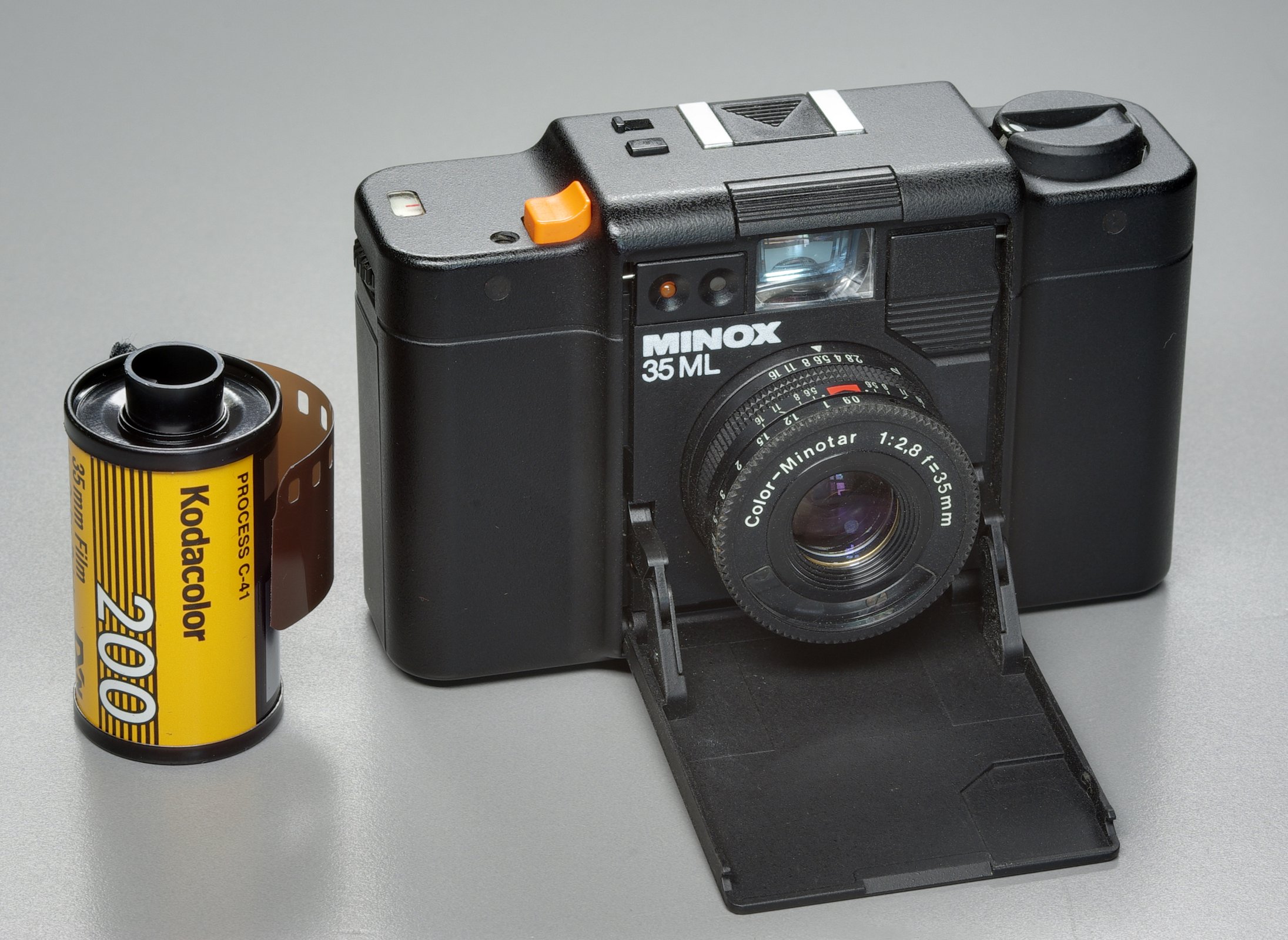 Lomopedia: Minox 35 ML · Lomography