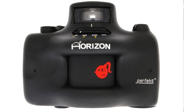 Horizon Perfekt versus Horizon Kompakt · Lomography