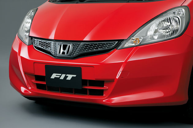 ホンダ、「フィット」デビュー10周年を記念した特別仕様車「フィット