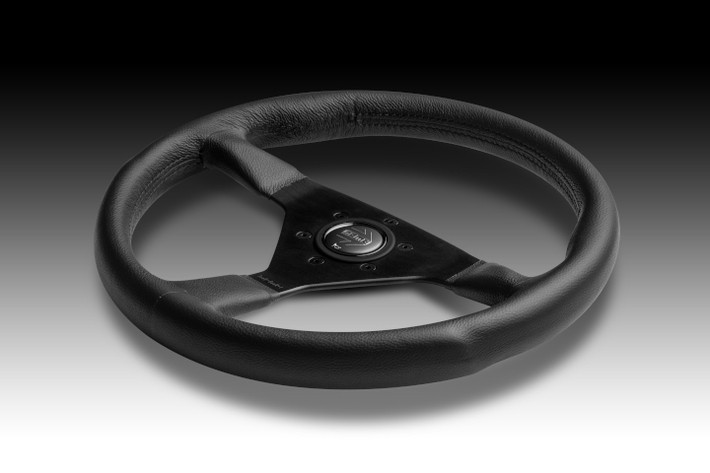 イタリアのカスタムパーツメーカーの名門MOMOから「MONTECARLO