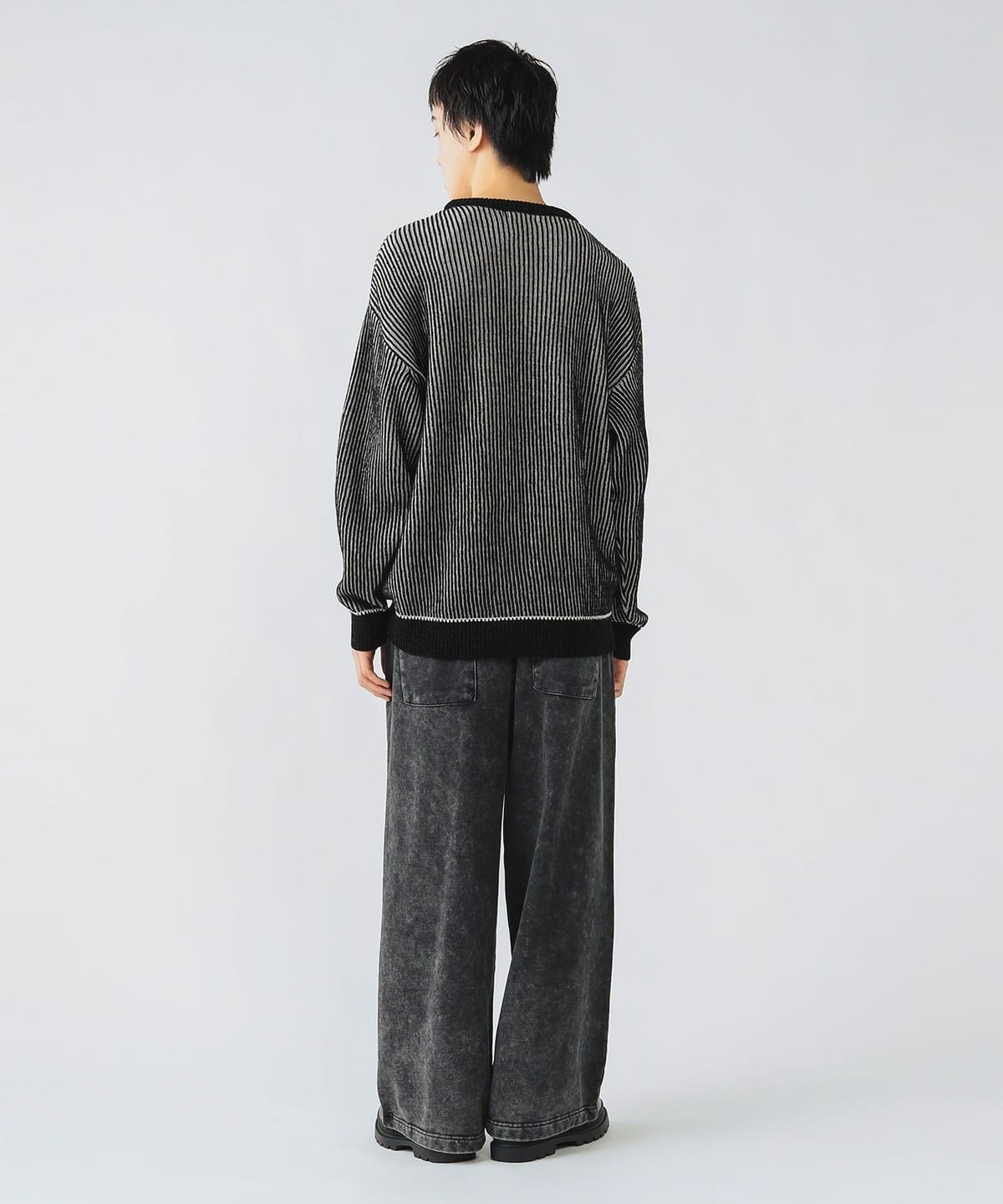 BEAMS HEART（ビームス ハート）フェード エンブレム スウェットパンツ