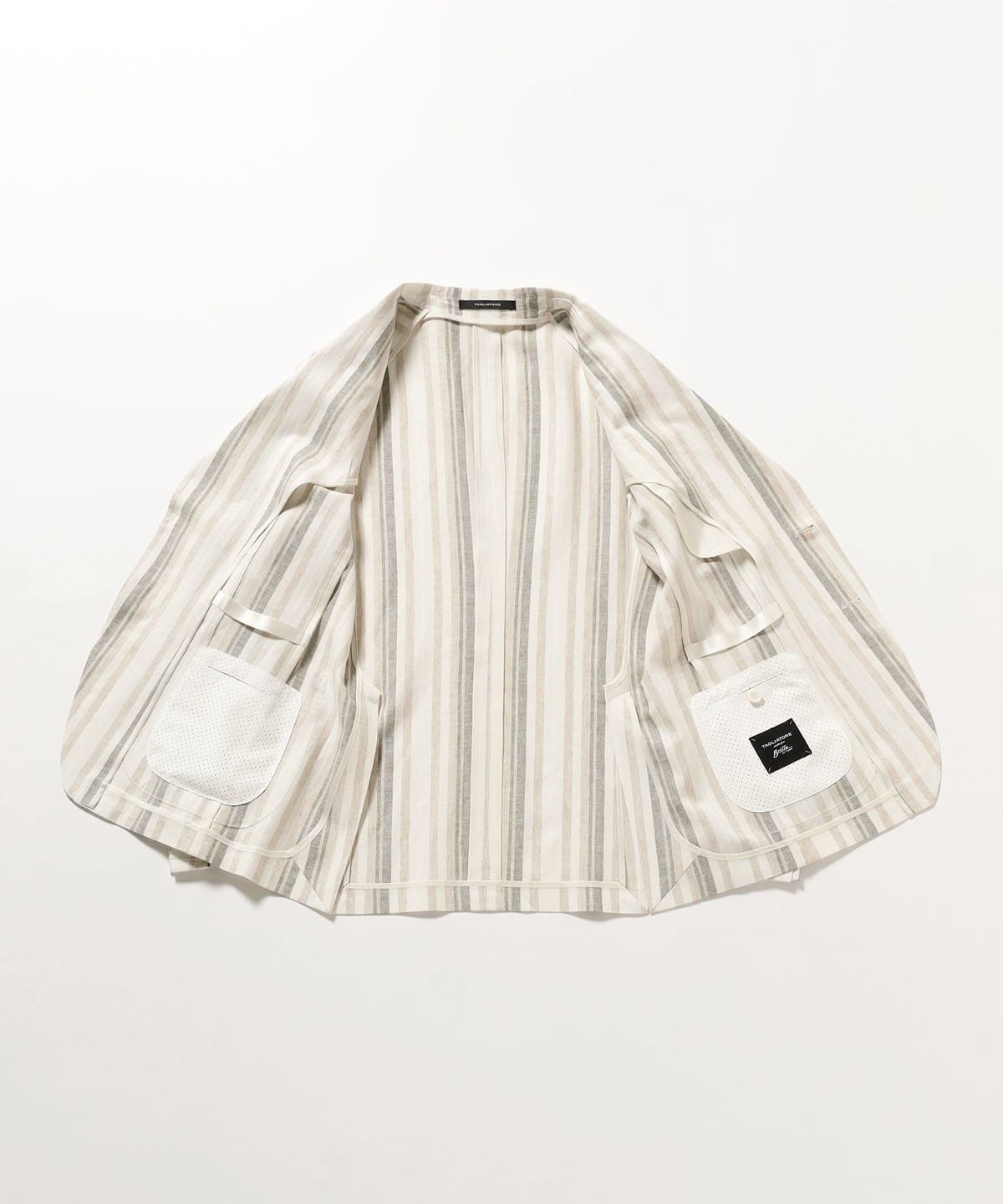 Brilla per il gusto（ブリッラ ペル イル グスト）TAGLIATORE / G