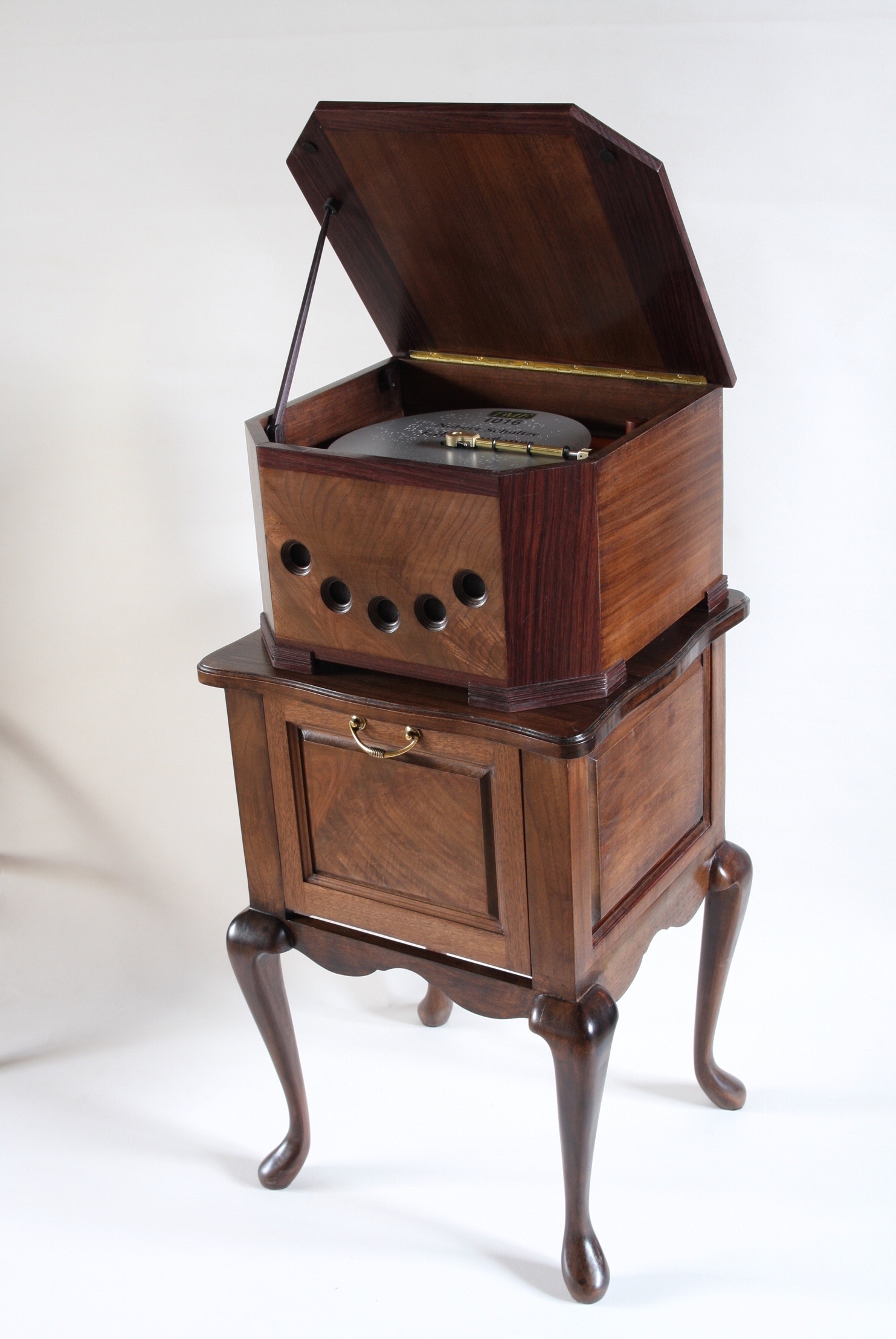 ディスクオルゴール　SANKYO　ディスク付き Amazon.co.jp: 卓上オルゴール ディスクオルゴール10音楽を切り替える