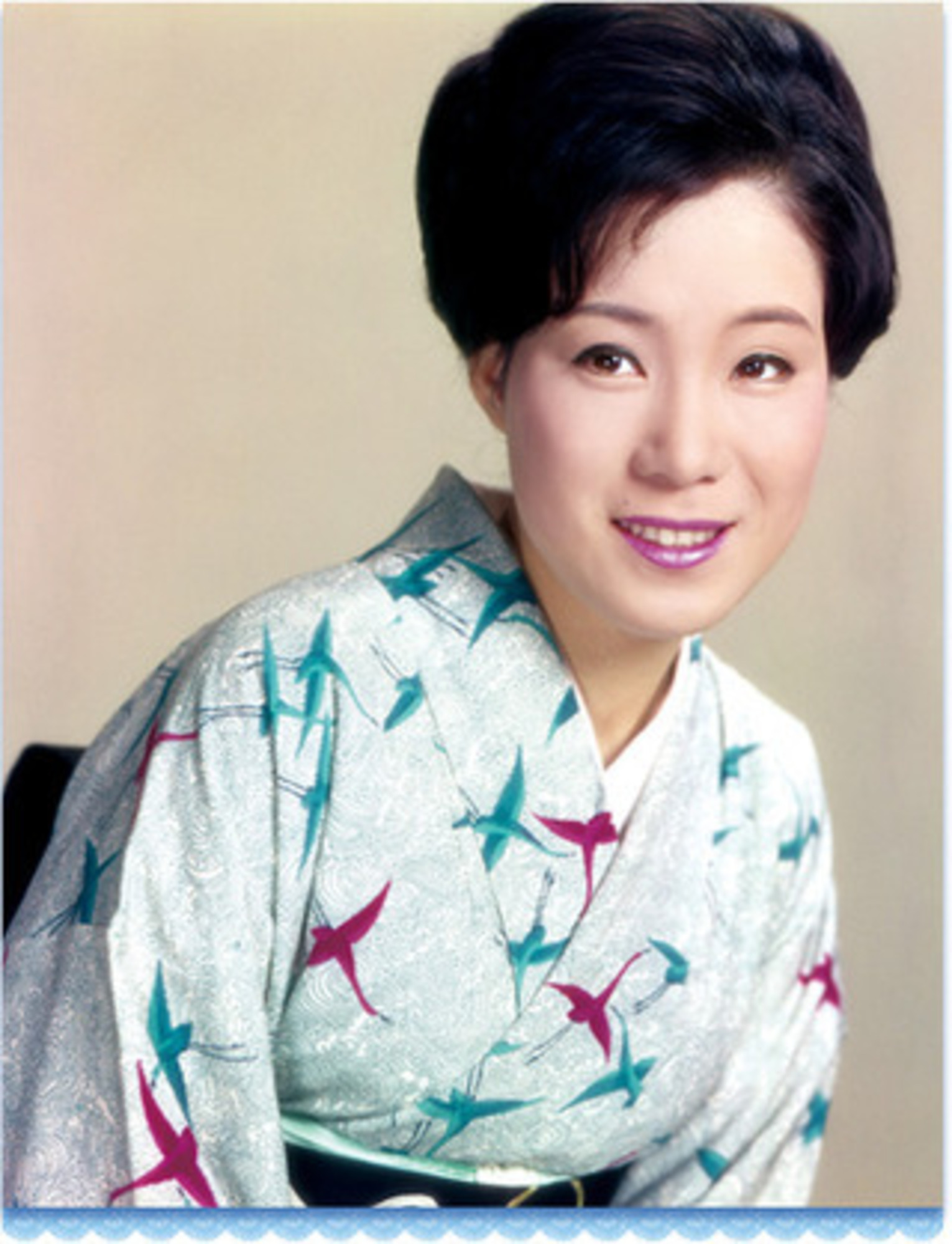 島倉千代子・こころ展」 3000人がお千代さんを偲ぶ