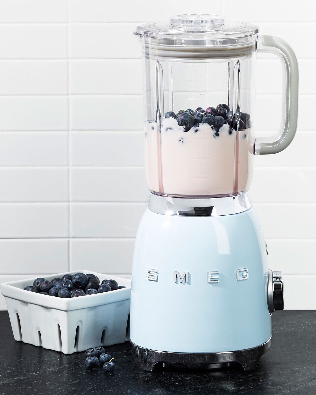 SMEG Pastel Green Retro Blender + Reviews | Crate & Barrel