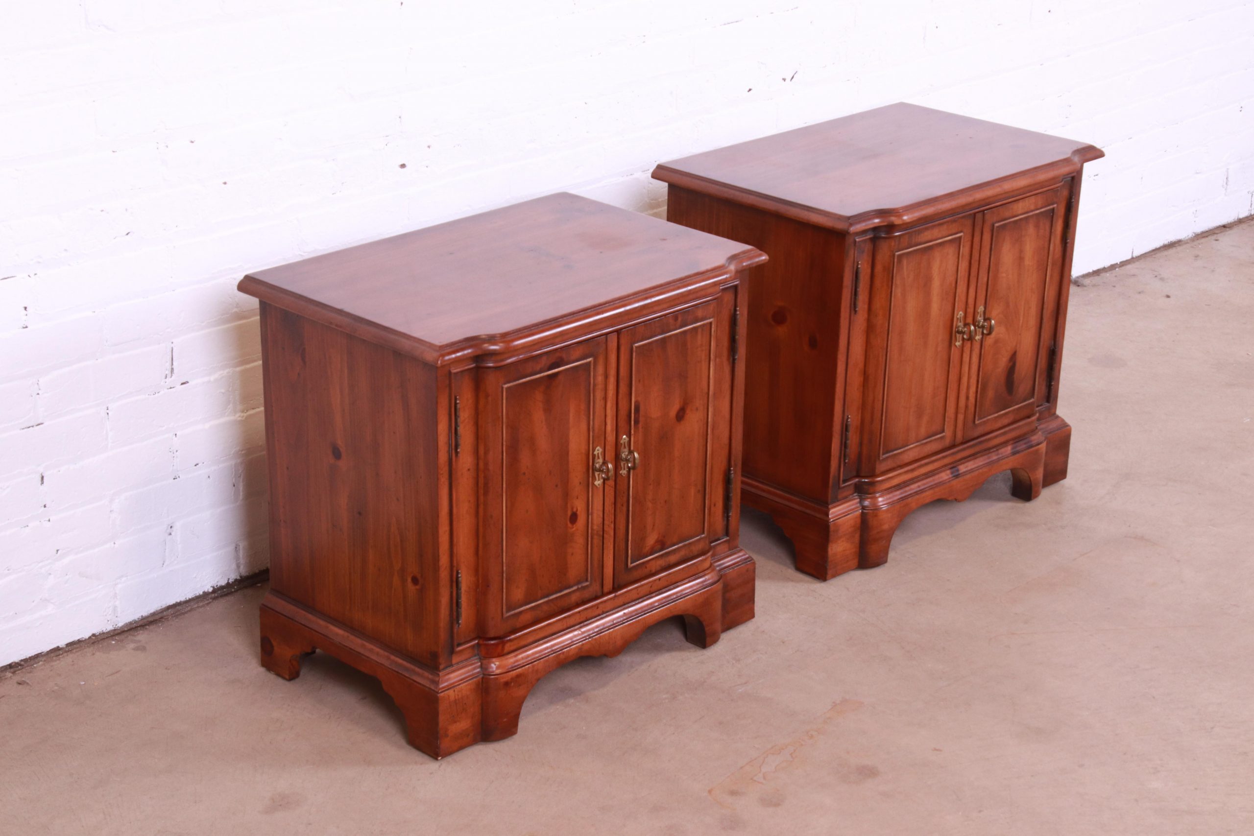 Drexel Heritage Italian Provincial Sculpted Pine Nightstands, Pair