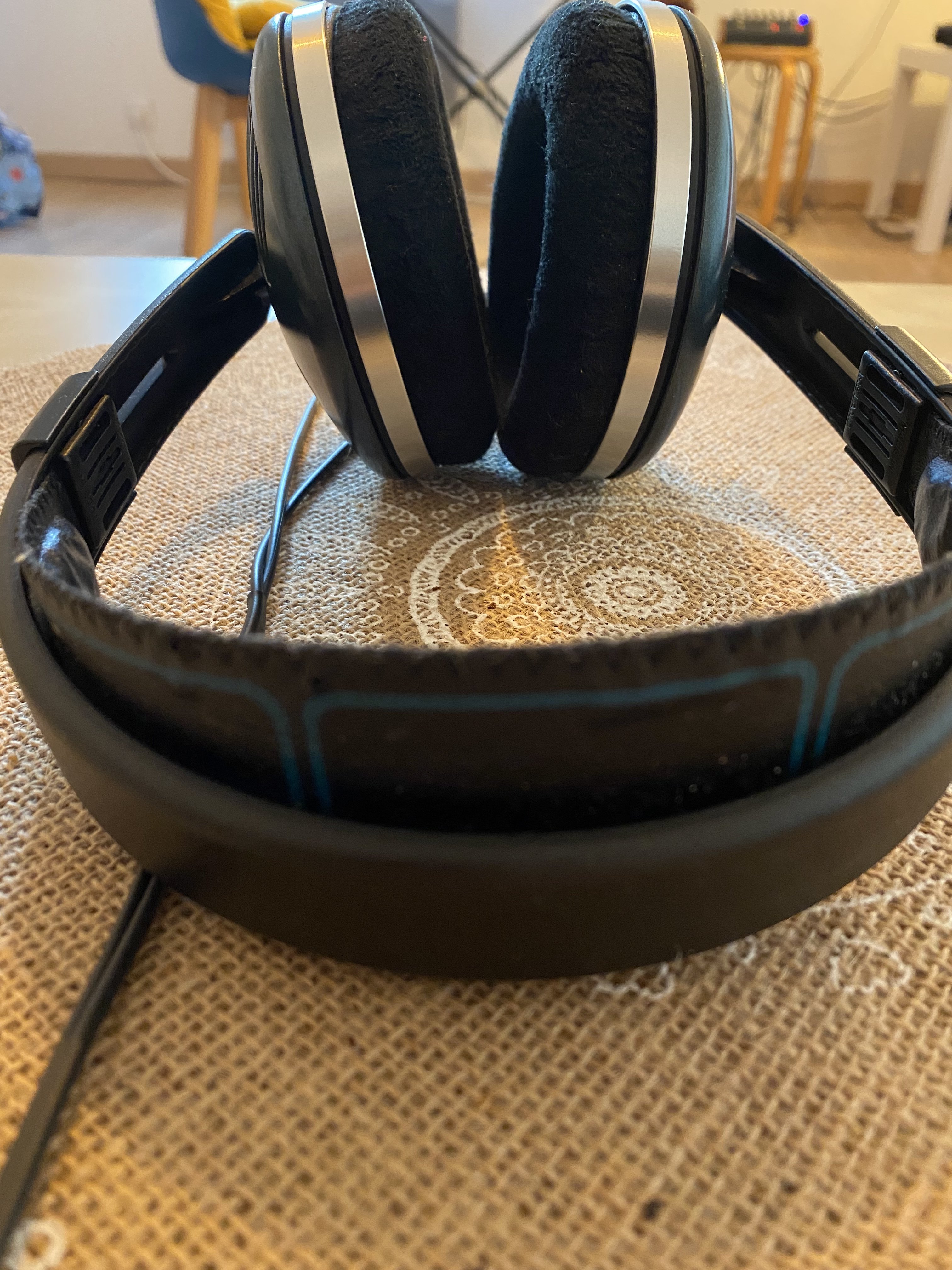 Sennheiser HD 560 Ovation II Review | Headphone Reviews and