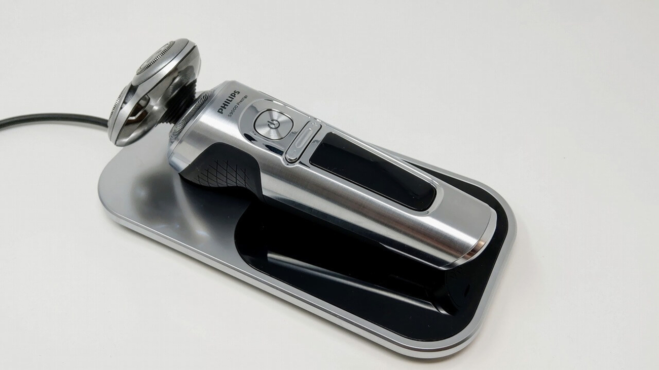 置くだけ充電に対応した肌に優しいシェーバー史上最高モデル