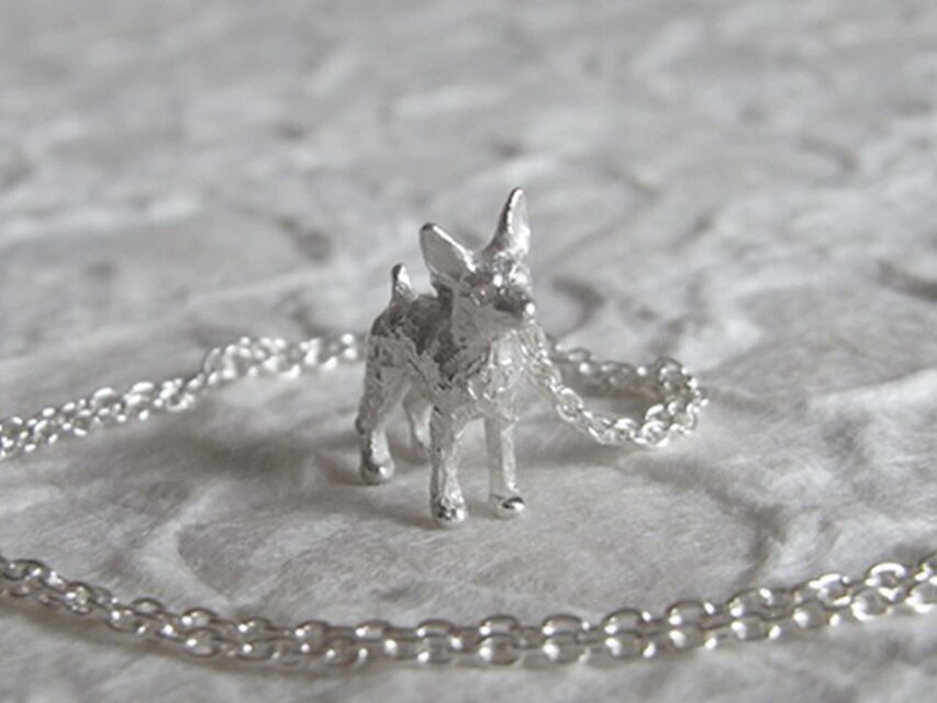 ミニチュアピンシャーのペンダント | iichi 日々の暮らしを心地よく