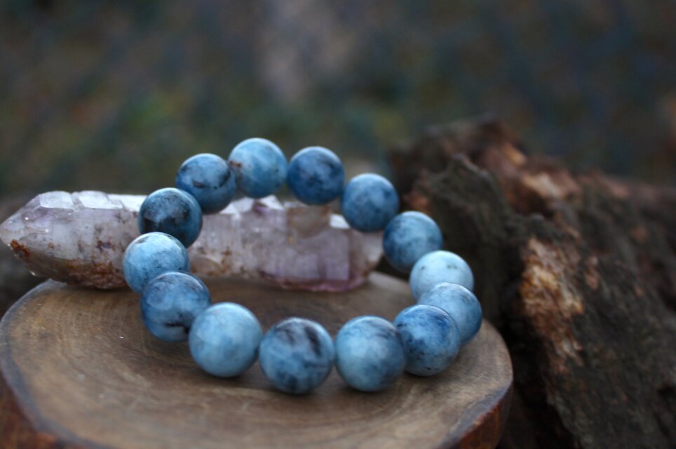 ナチュラルデビルブルーアクアマリンA級 13ミリ 穏やかさと保護力