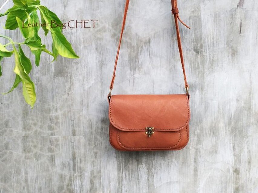 レザーショルダーバッグ・レディース・横長（茶色）2 | iichi 日々の