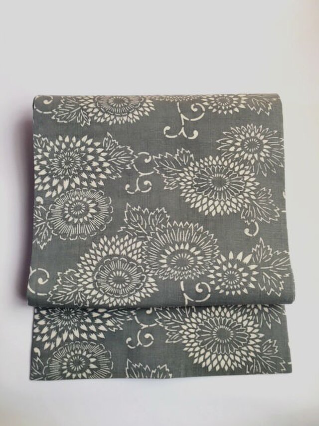 松煙染め型染め紬 名古屋帯 | iichi 日々の暮らしを心地よくする