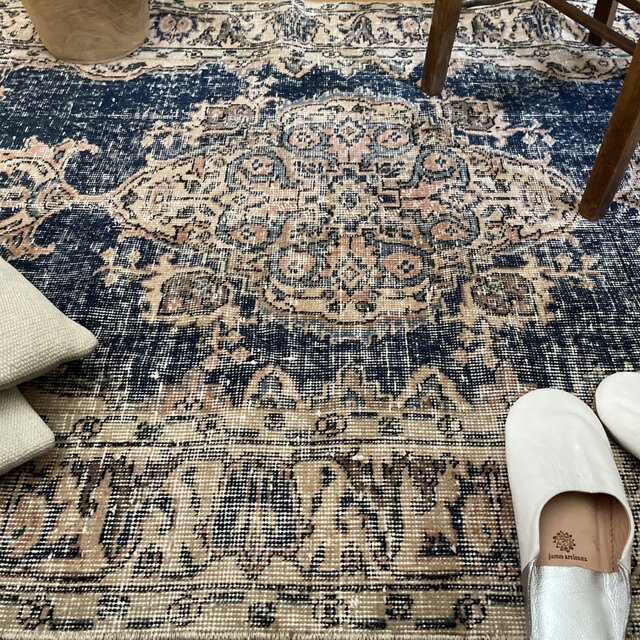 iichi限定】トルコヴィンテージラグ ネイビーブルー×ベージュ 117×208