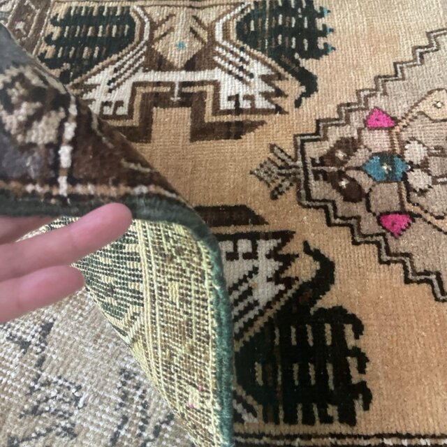 50×97淡いキャメル グリーン メダリオン トルコヴィンテージラグ