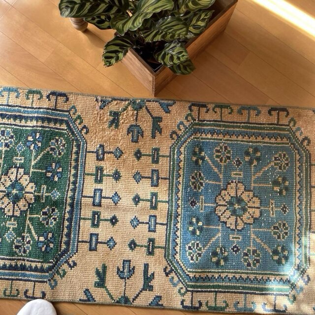 56×187 ロングランナーラグ 大きなボタニカル柄 トルコヴィンテージ