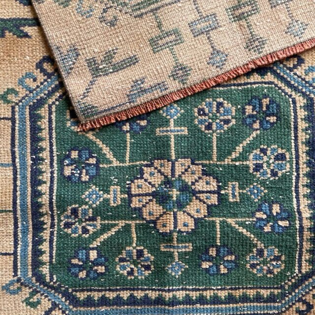 56×187 ロングランナーラグ 大きなボタニカル柄 トルコヴィンテージ