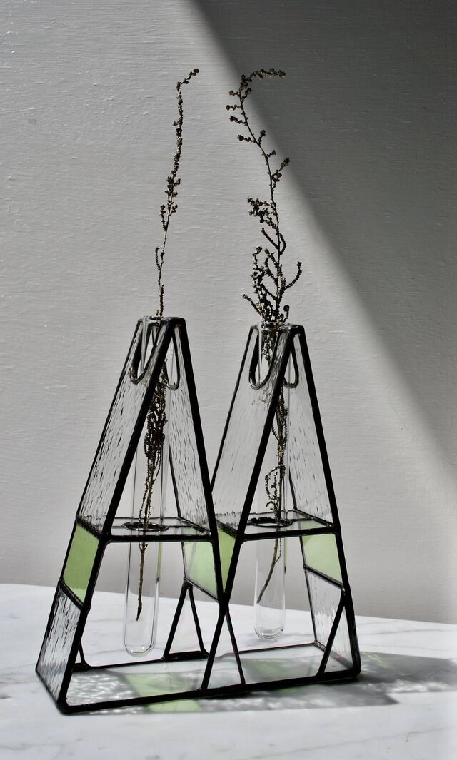 Alphabet 【M】二輪挿しステンドグラス 新作2025 | iichi 日々の暮らし