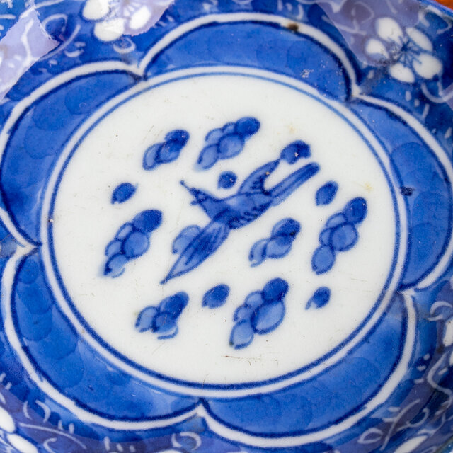 古伊万里 染付白抜き花鳥文輪花小皿 江戸後期 E1710B | iichi 日々の