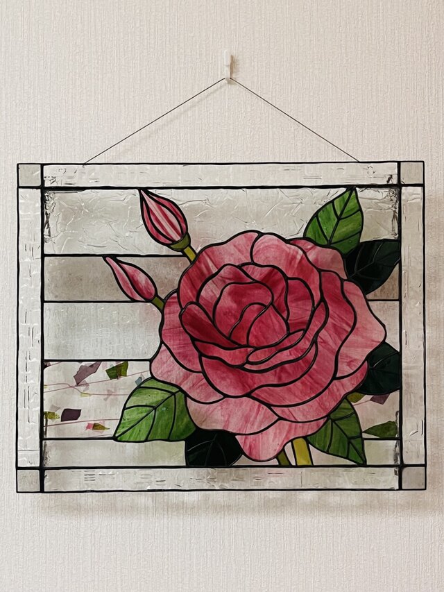 ステンドグラスのパネル『バラ』 | iichi 日々の暮らしを心地よくする