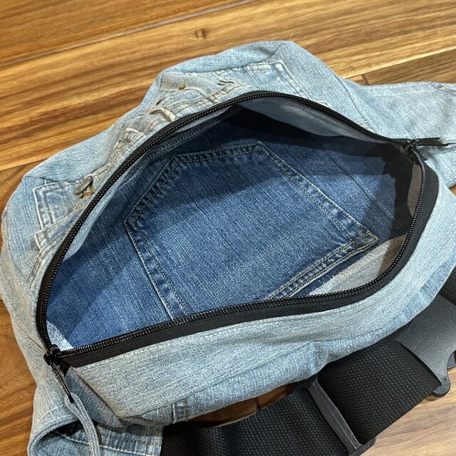 ボディバッグ☆デニムリメイク☆トートバッグ マザーズバッグ ウエスト