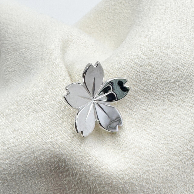 桜ピンバッジ】 Pins シルバー1000 純銀 ピンズ ブローチ タイピン