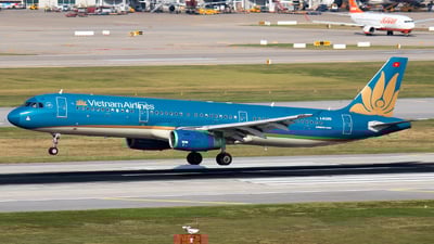 VN-A390 - Airbus A321-231 - Vietnam Airlines - Flightradar24