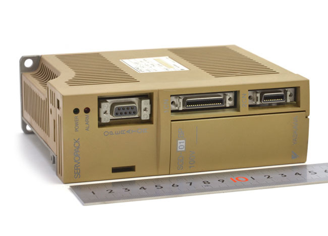 安川電機 ACサーボアンプ SGD-01BP | 保守部品.com