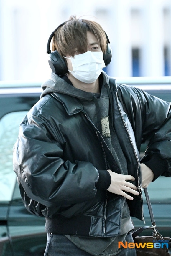 PHOTO】TOMORROW X TOGETHER、日本ドームツアーのため出国（動画あり