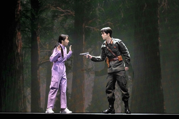 ASTRO ユンサナ＆ジンジンら出演のミュージカル「愛の不時着」新国立