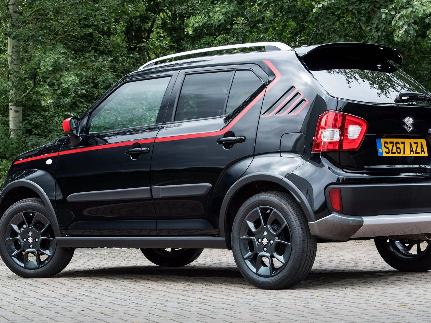 New Suzuki Ignis Adventure is a miniature A-Team van