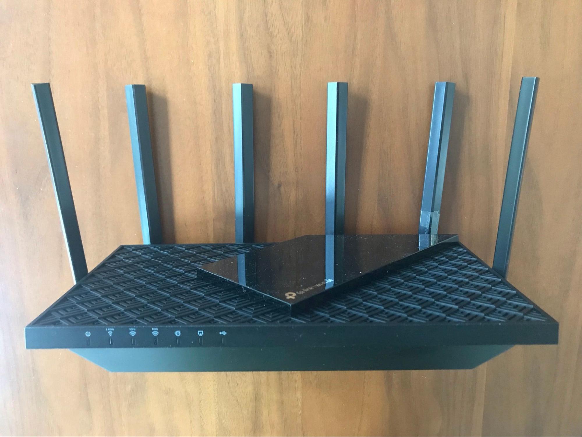 TP-Link Archer AXE75 WiFi 6E Router Review: Mediocre Speeds, Phone