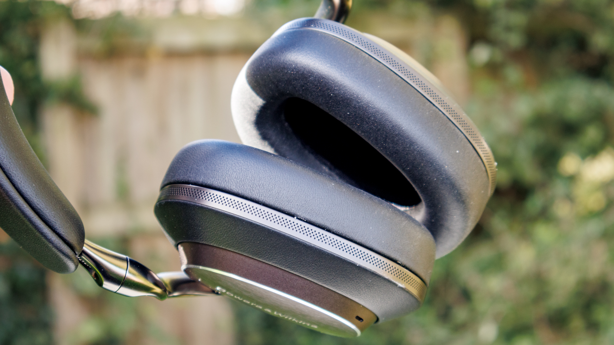 Bowers & Wilkins PX8 S2 review | Tom's Guide