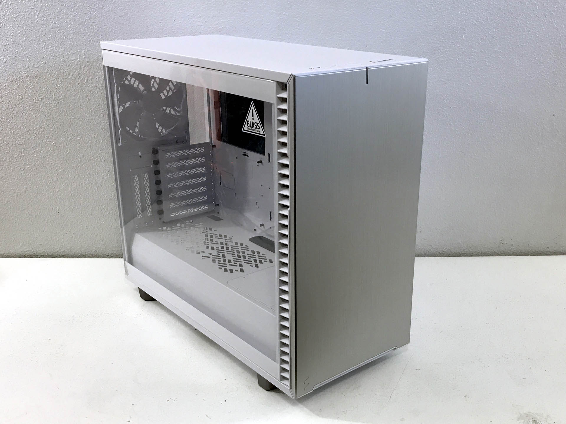 Fractal Design Define 7 Chassis Review: Versatility and Refinement