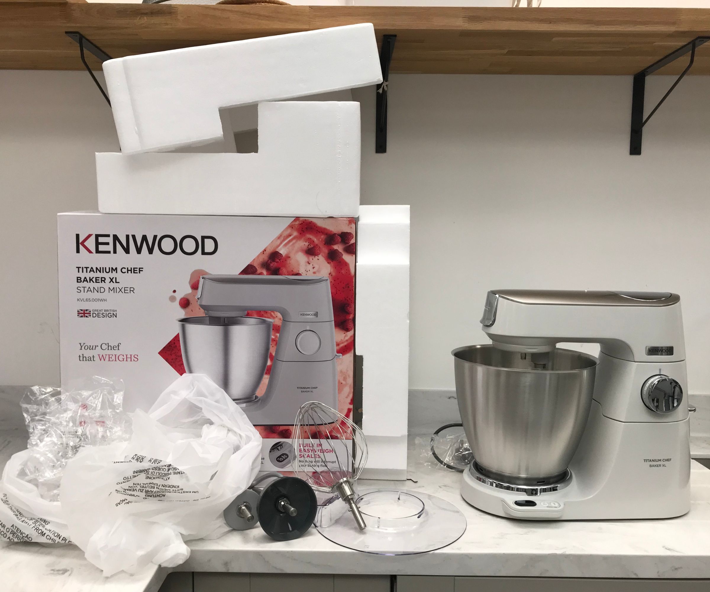 Kenwood Chef XL Titanium Stand Mixer Review: every baker's best