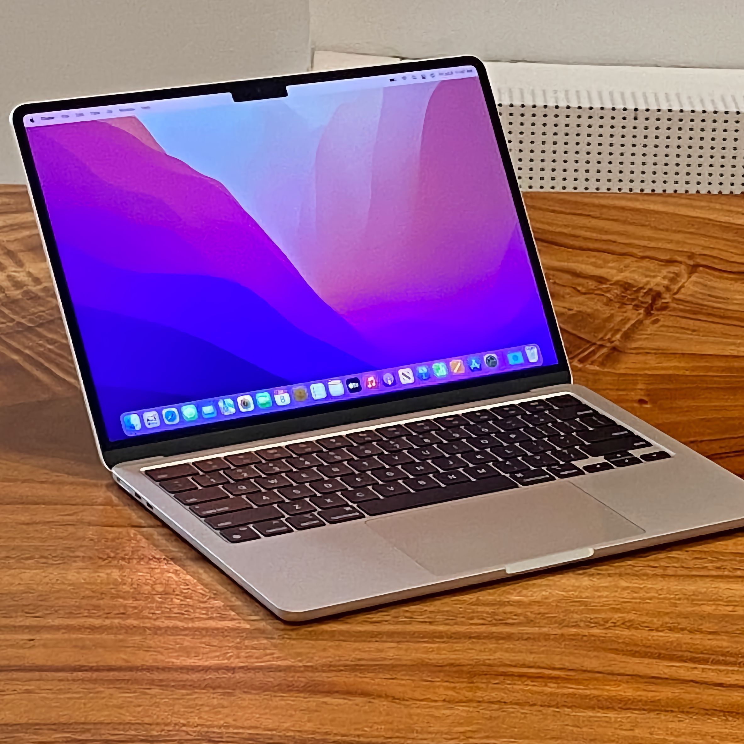 MacBook Air (M2) Review: Thinner, Better, More Expensive | Tom's