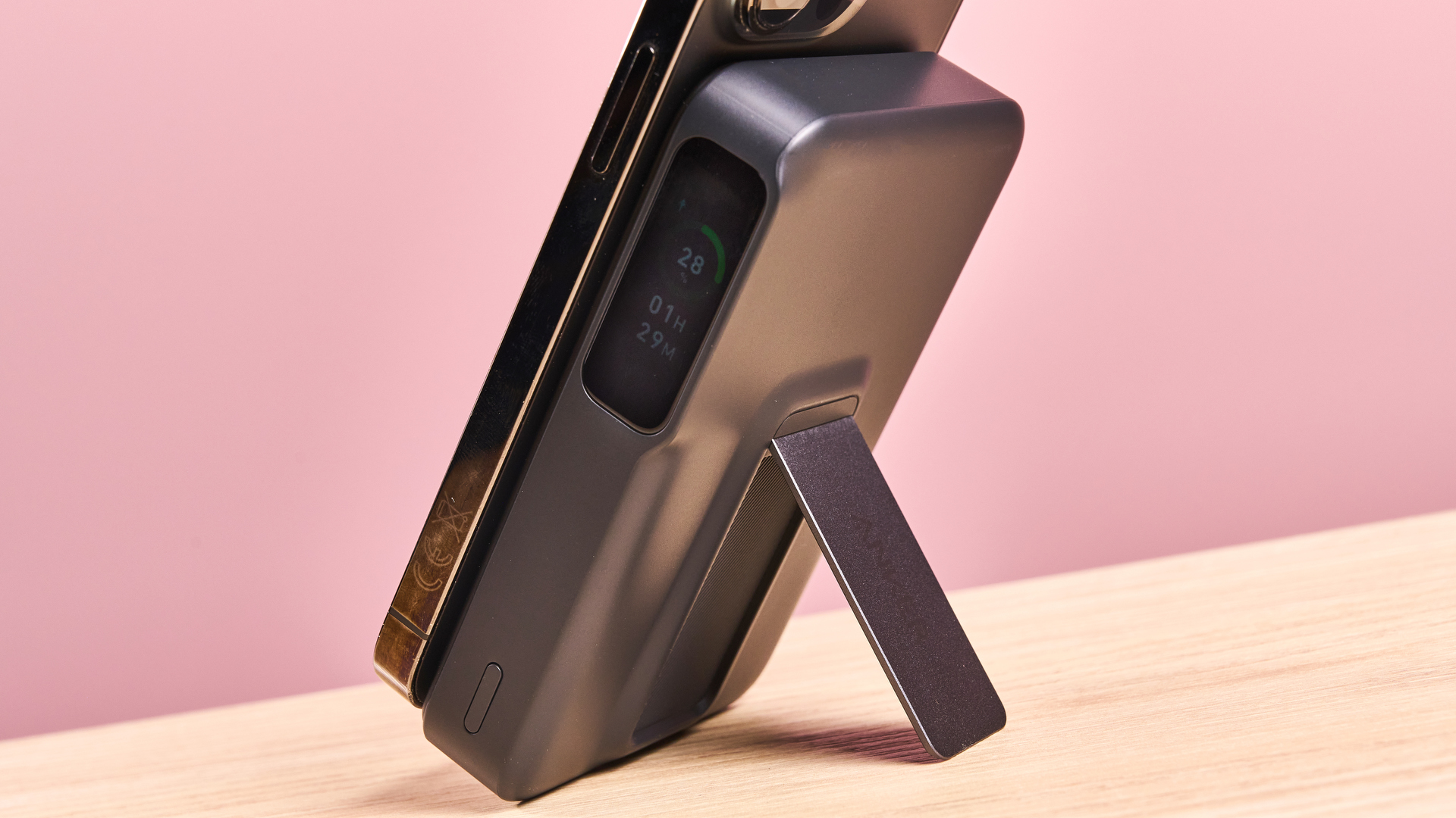 Anker MagGo Power Bank (10K) review: a sturdy and practical