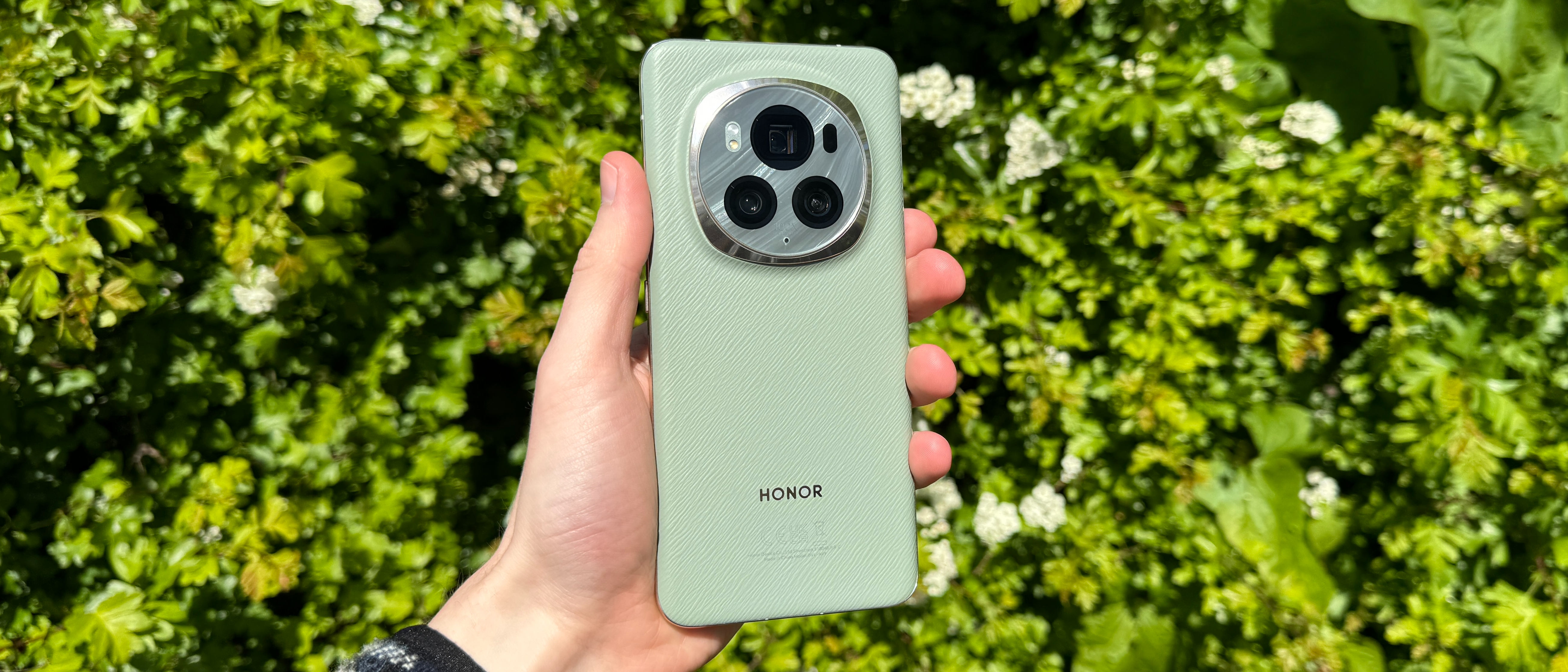 Honor Magic 6 Pro review: bold, bright and beautiful | TechRadar