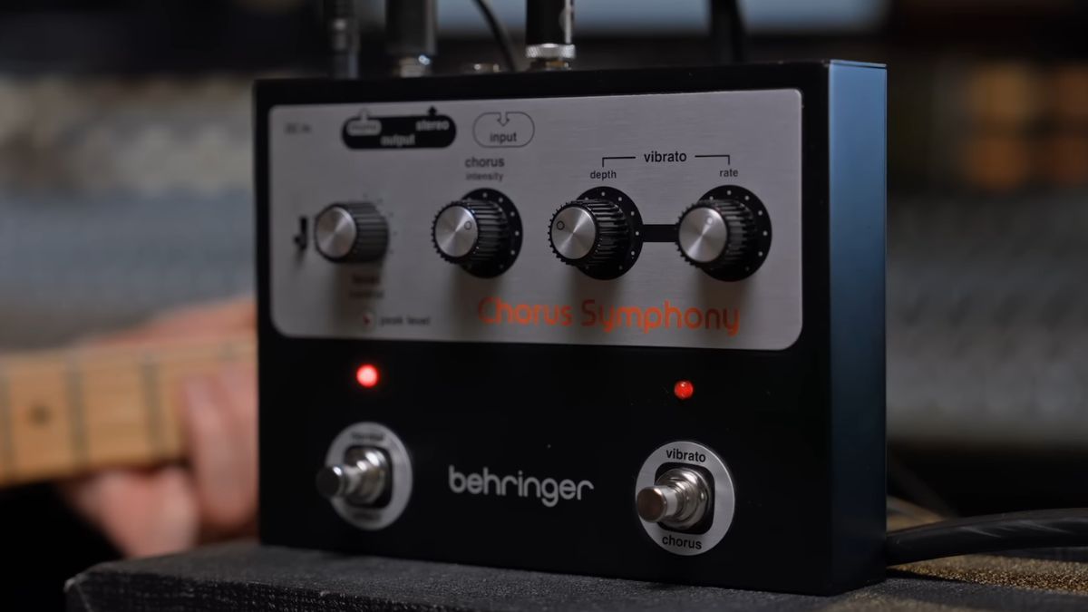 Behringer's affordable Boss CE-1 chorus pedal clone is here