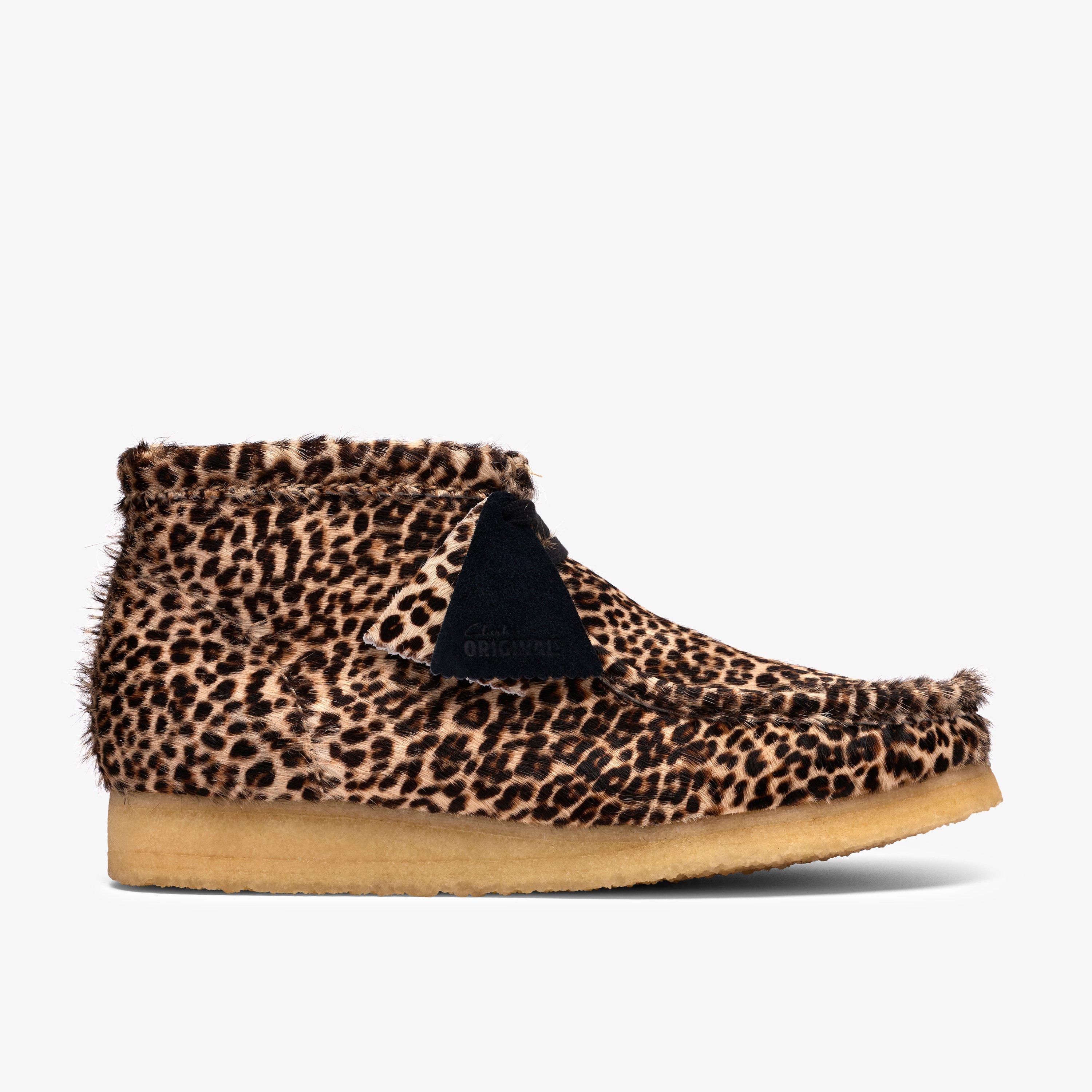 Men's Wallabee™ Boot Maple Suede Boots | Clarks