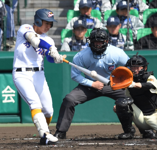 選抜高校野球：エースがバットでも真価 秀岳館・田浦投手 | 毎日新聞