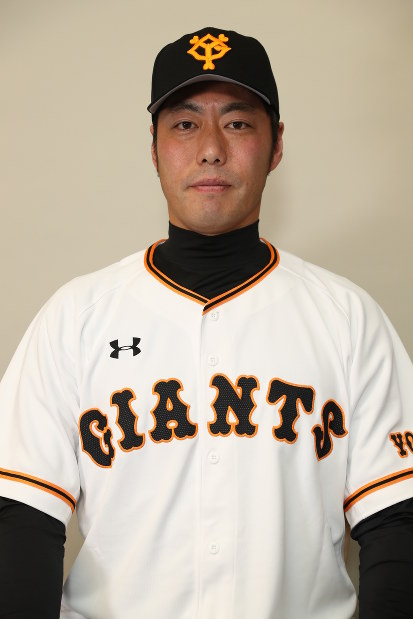 プロ野球：巨人の上原浩治投手 日米通算100ホールド | 毎日新聞