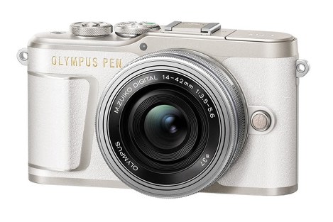 カメラ：Bluetoothでスマホへのシェア予約ができるミラーレス一眼