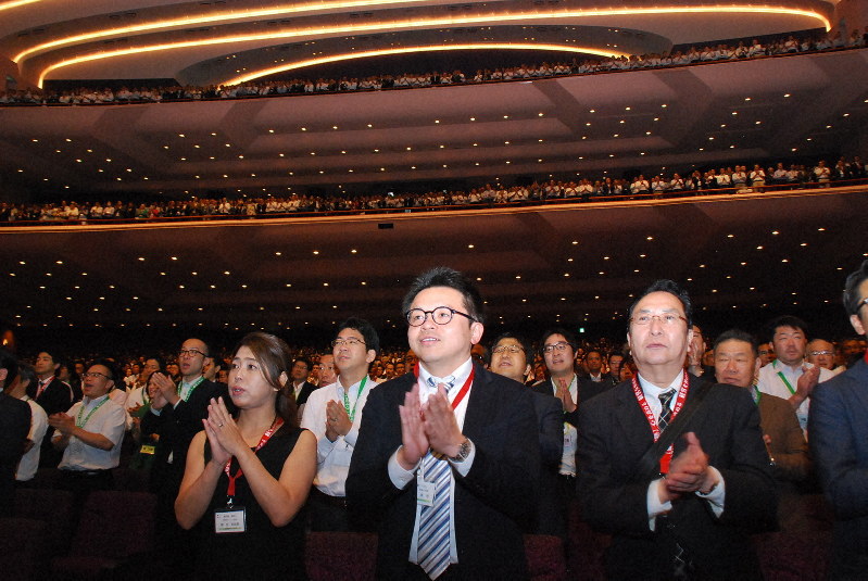 盛和塾」閉幕 稲盛和夫氏の最後の講話、塾生が代読 | 毎日新聞