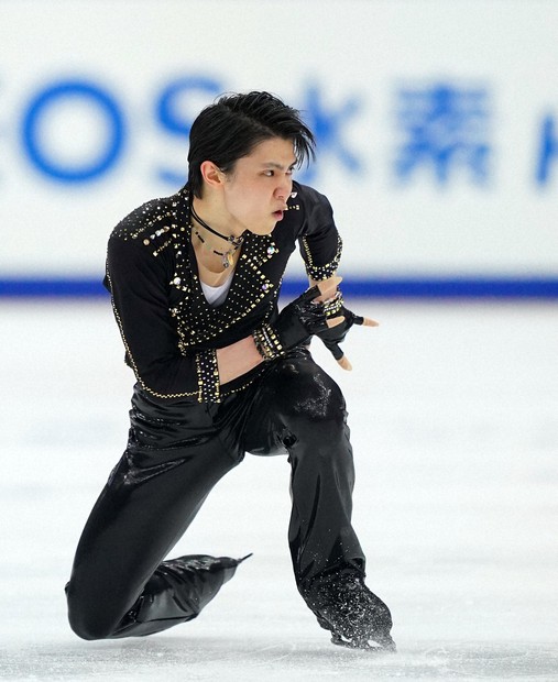 羽生、ロックの舞 10カ月ぶり絶対王者「世の中明るく」 全日本